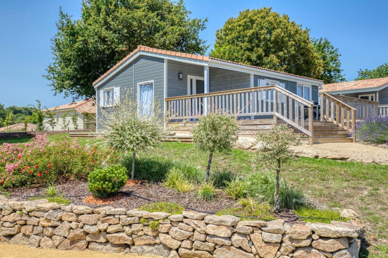 Vakantiepark Domaine Melusine - A 2km Du Puy Dufou France ! 4*